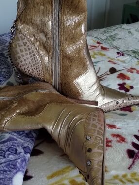 Luichiny Metallic Gold Leather/Calf Hair Women's Long Boots Size 8M